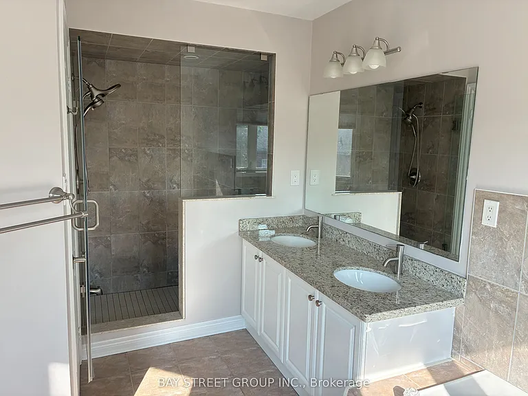85 Kimono Cres — Photo 40