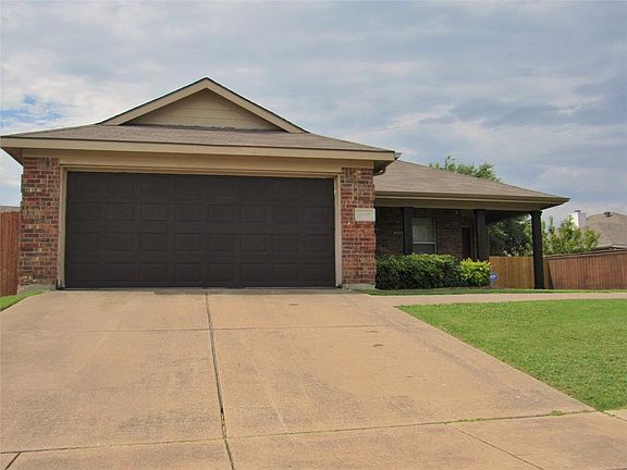 3rd image of 4005 Garden Springs Dr