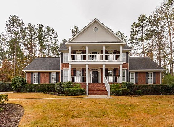 3rd image of 4107 Knollcrest Cir N