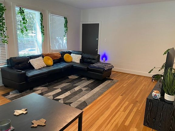 2nd image of 5502 Richmond Ave #4