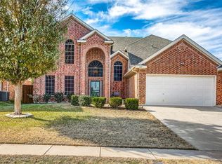 105 Reatta Dr, Justin, TX 76247
