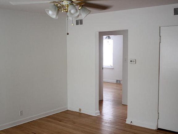 5th image of 4961 N Santa Monica Blvd APT 1