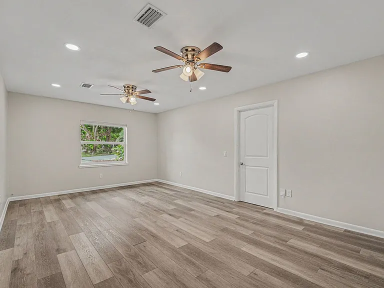 20 Hardee Cir N — Photo 12