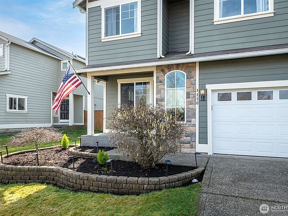 4th image of 1110 183rd Street Ct E