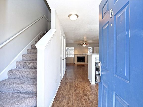 3rd image of 1811 River Crossing Cir APT B