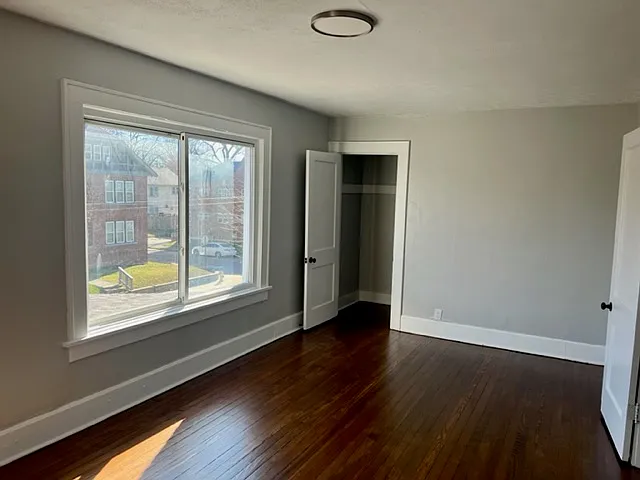 891 Wilson Ave — Photo 12