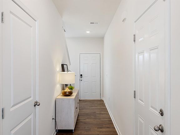 3rd image of 1520 Quartz Pl
