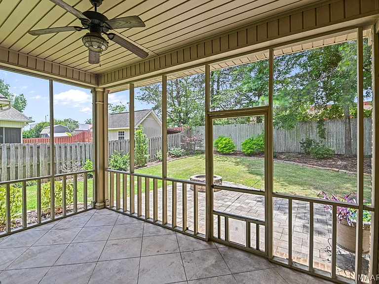 1694 Pebble Creek Dr — Photo 35