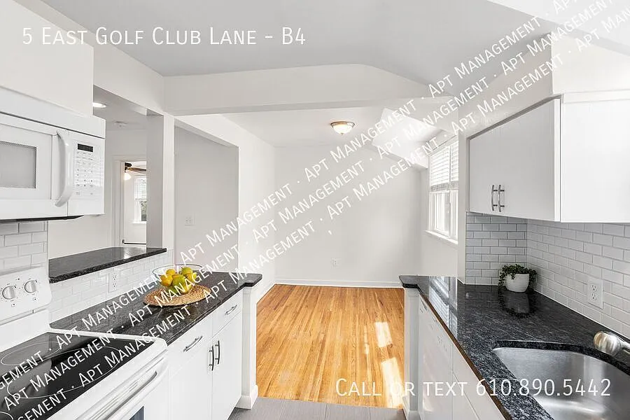 Photo 2 of 7 - 5 E Golf Club Ln #B4 - Paoli, PA Building Photo - 5 E Golf Club Ln #B4