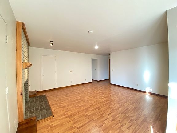 5th image of 1188 Hillside Dr