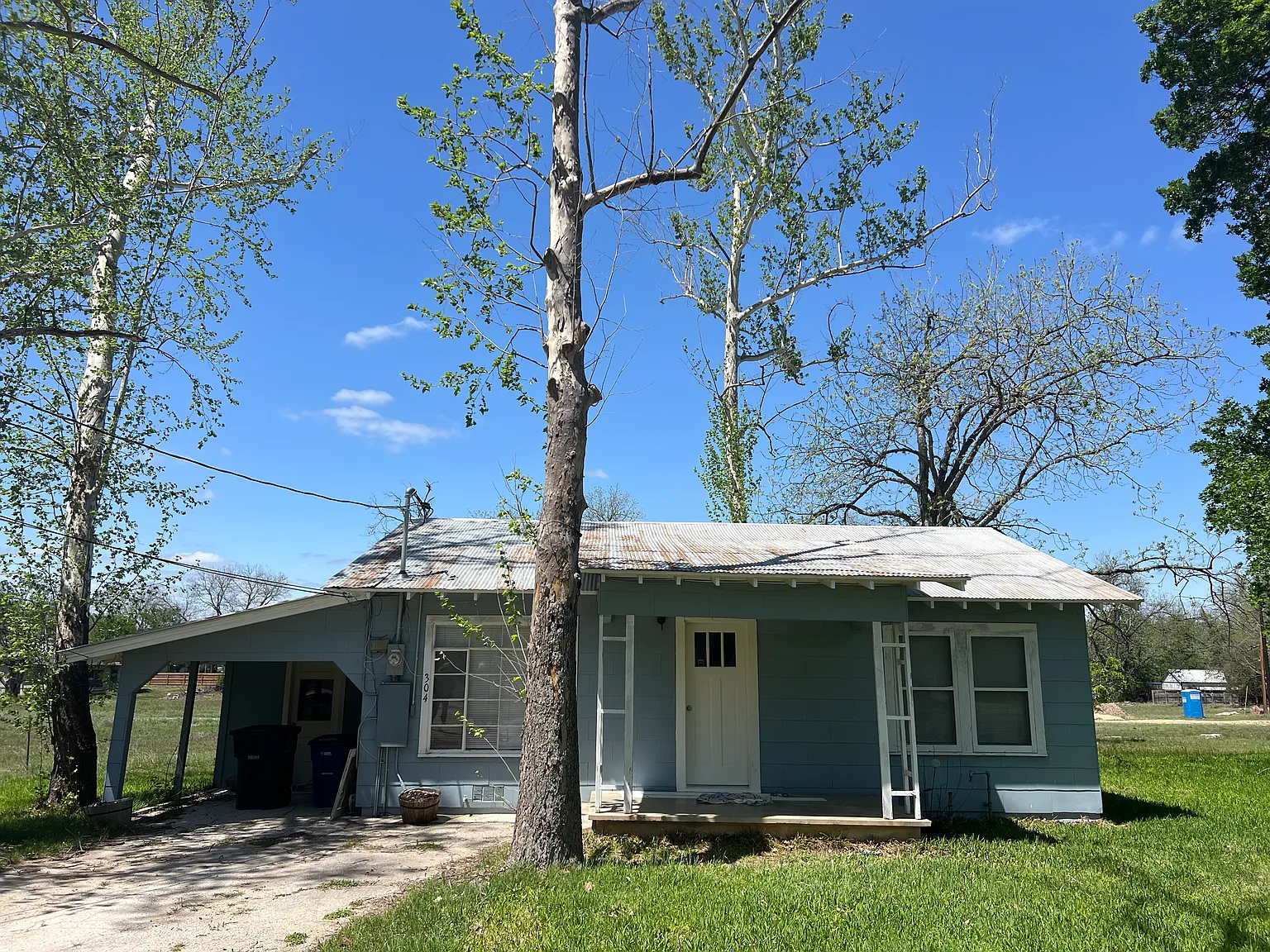 2 bed, 832 sqft, $1,400 — Photo 2