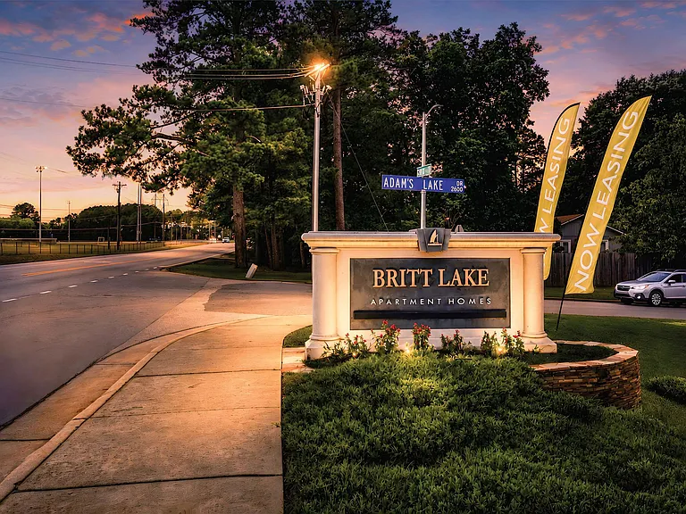 Britt Lake Apartments — Photo 63