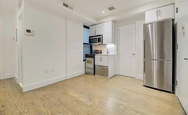 Rented by REAL New York | media 7