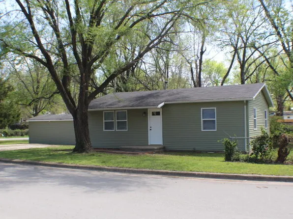 1530 W Lombard Street, Springfield, MO 65802