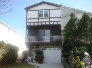 61 Beard St, Staten Island, NY 10314