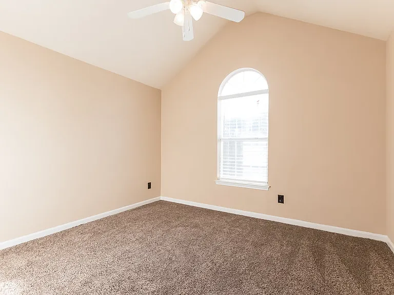 4063 Percheron Ln — Photo 15