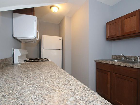 4th image of 407 Howard Avenue # Fl 3rd