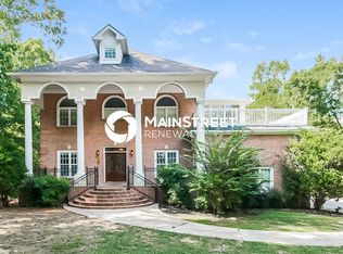 130 Greenfield Cir, Fayetteville, GA 30215