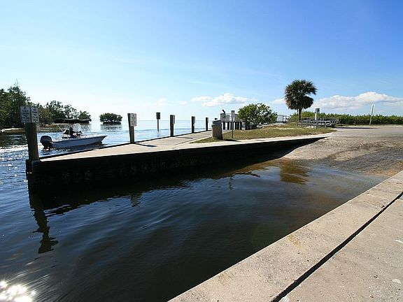 Public boat ramp