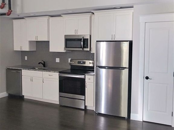 5th image of 45 Summer St #409