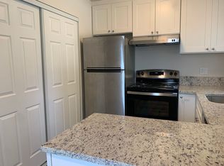 #378 Lincoln Square Apartments, Portland, OR 97219