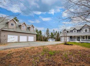 192 Gleneagles Dr, Hammonds Plains, NS B4B 1V8