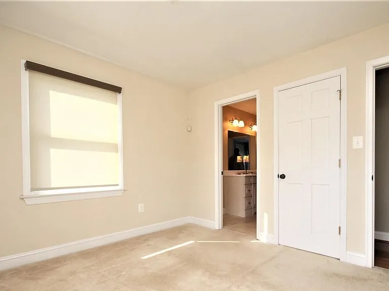 112 Water St — Photo 19