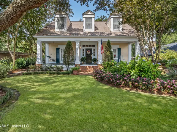 311 Eastview Dr, Biloxi, MS 39531