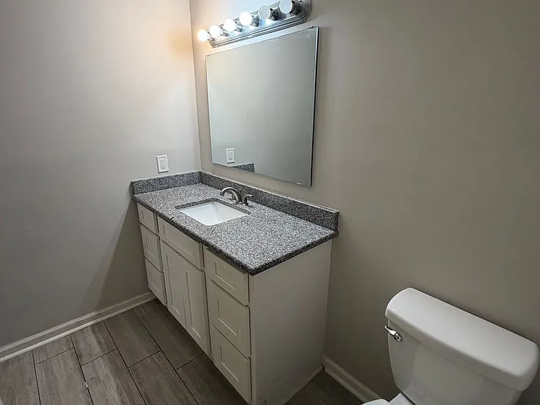 1100 Chandler Dr #104 — Photo 10