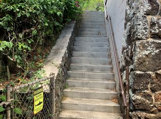 1025 Kalikimaka St, Honolulu, HI 96817