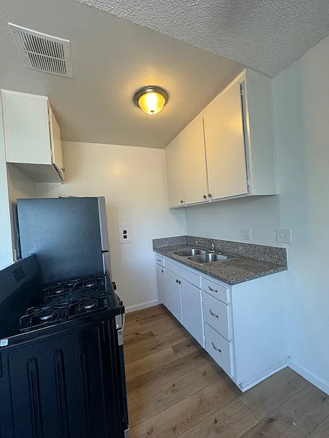 1 bed, 625 sqft, $1,975 — Photo 2