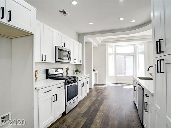 5th image of 2509 Blairsden St