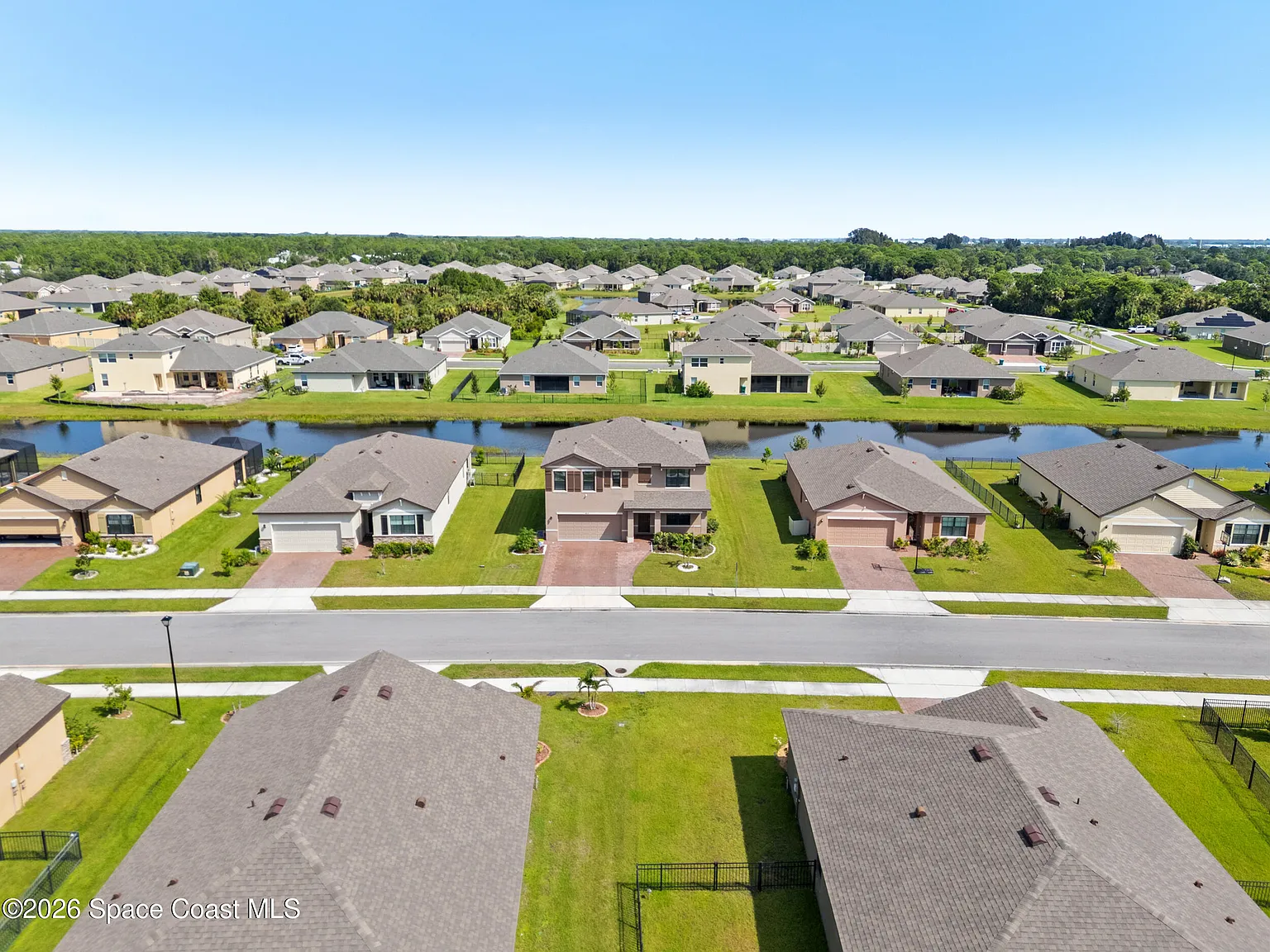 5 bed, 3.0 bath, 2626 sqft, $2,900 — Photo 4