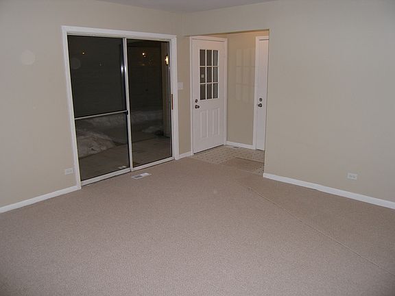 2nd image of 361 Grissom Ct