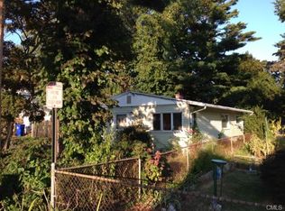 6 Ingalls Ave, Norwalk, CT 06854