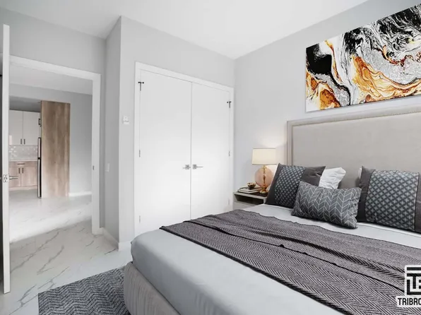 312 Willis Avenue image 4 of 7