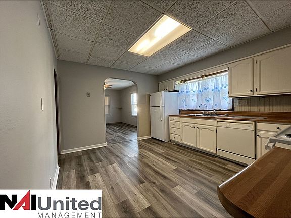 4th image of 317 2nd Ave