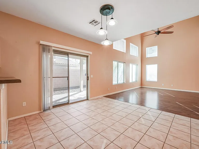 2621 E Waterview Ct — Photo 7