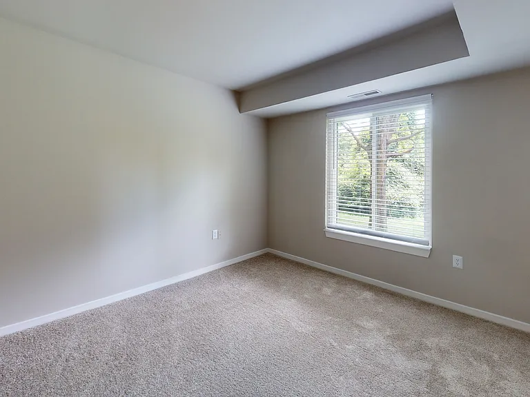 Seneca Place — Photo 91
