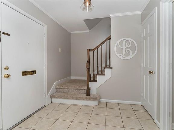 3rd image of 3208 C Regents Park Ln