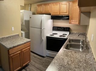 730 E Vermijo Ave APT A, Colorado Springs, CO 80903