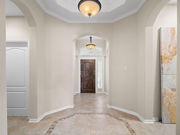 2nd image of 7935 Lake Commons Dr