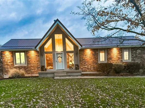 31215 Somerset Rd, Paola, KS 66071