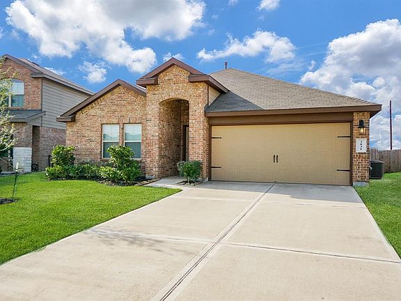 2nd image of 3831 McDonough Way