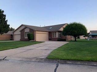 41377 Fortuna Dr E, Clinton Township, MI 48038