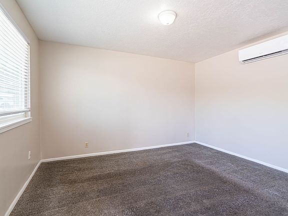 4th image of 383 W 4900 S APT 8
