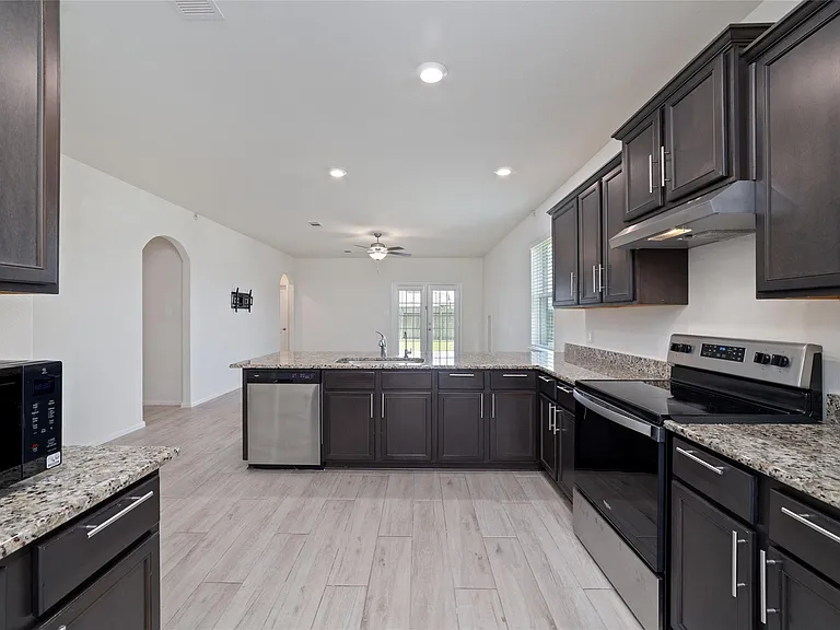 3000 Iron Woods Dr — Photo 13