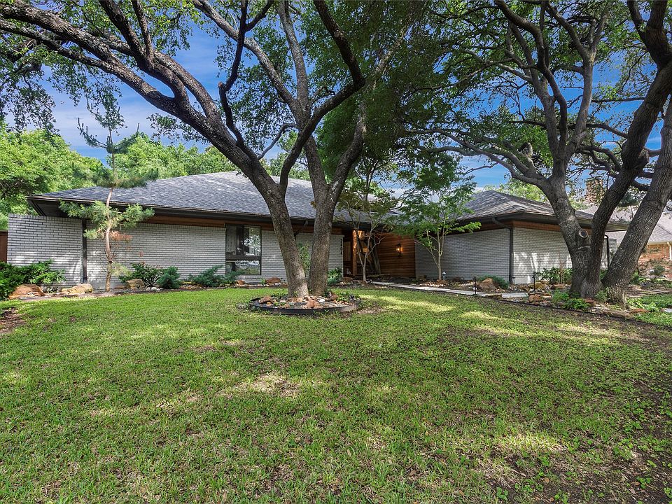 1st image of 2404 Winding Hollow Ln