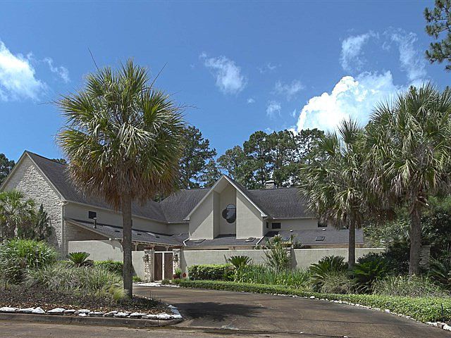 1st image of 112 Deerfield Dr