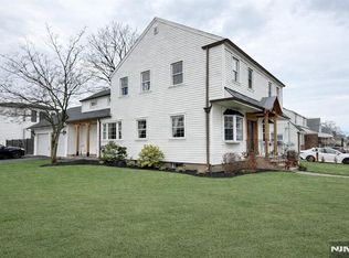 30-11 Rosalie St, Fair Lawn, NJ 07410